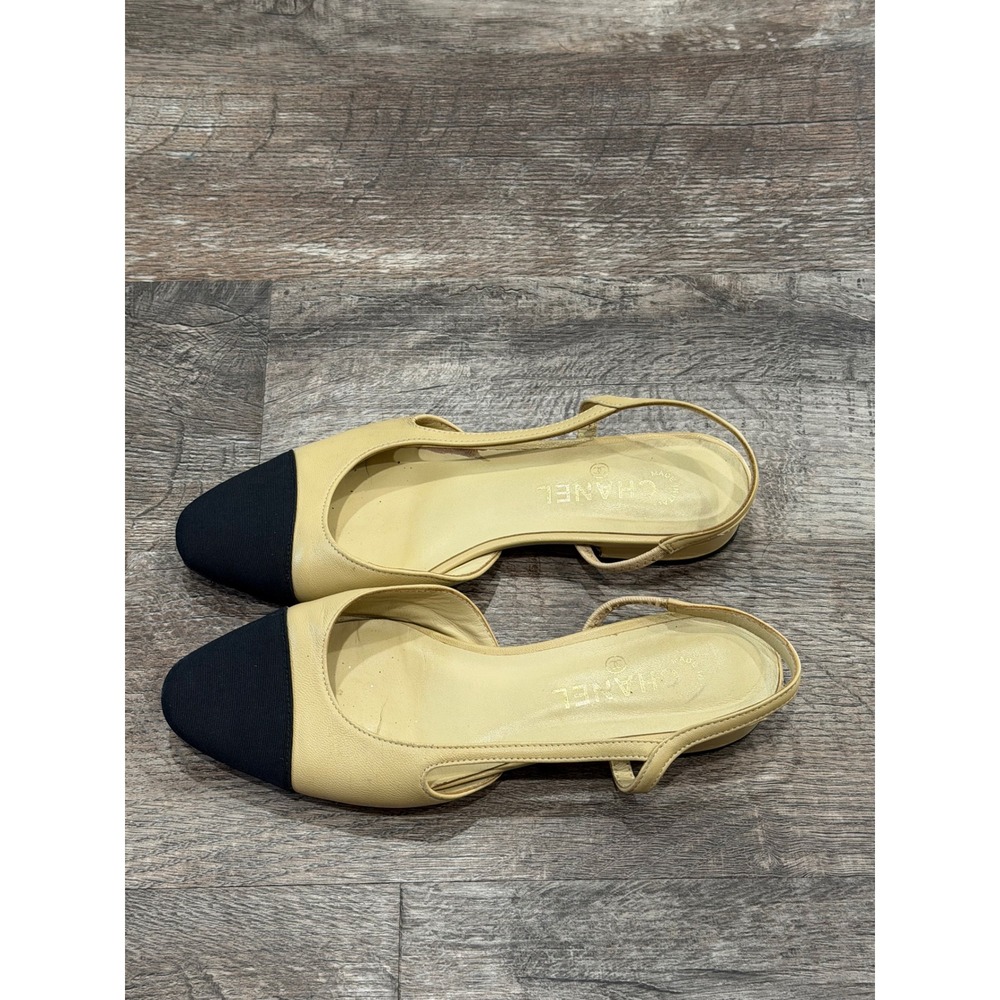 Chanel Beige Leather Black Cap Toe Slingback Flats CC Logo Made in Italy - Picture 5 of 13